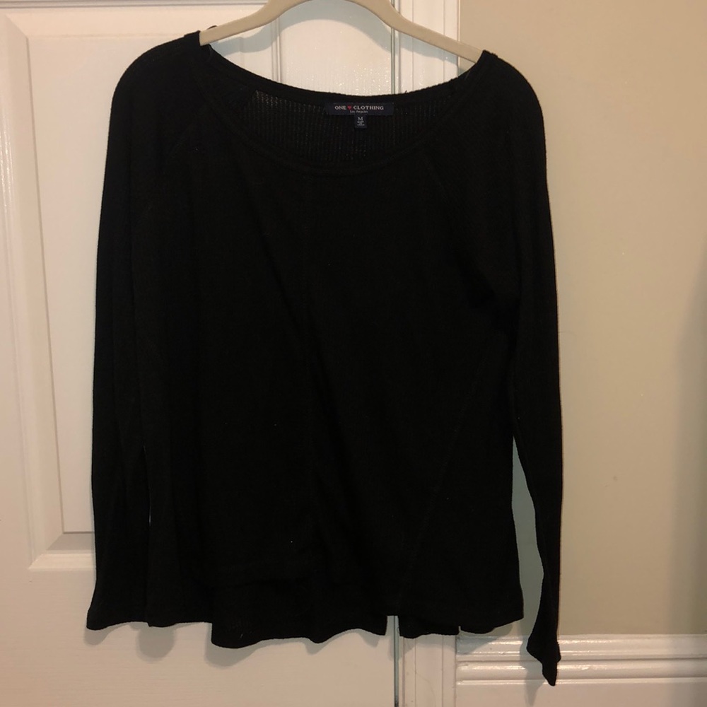 Black long sleeve top open back